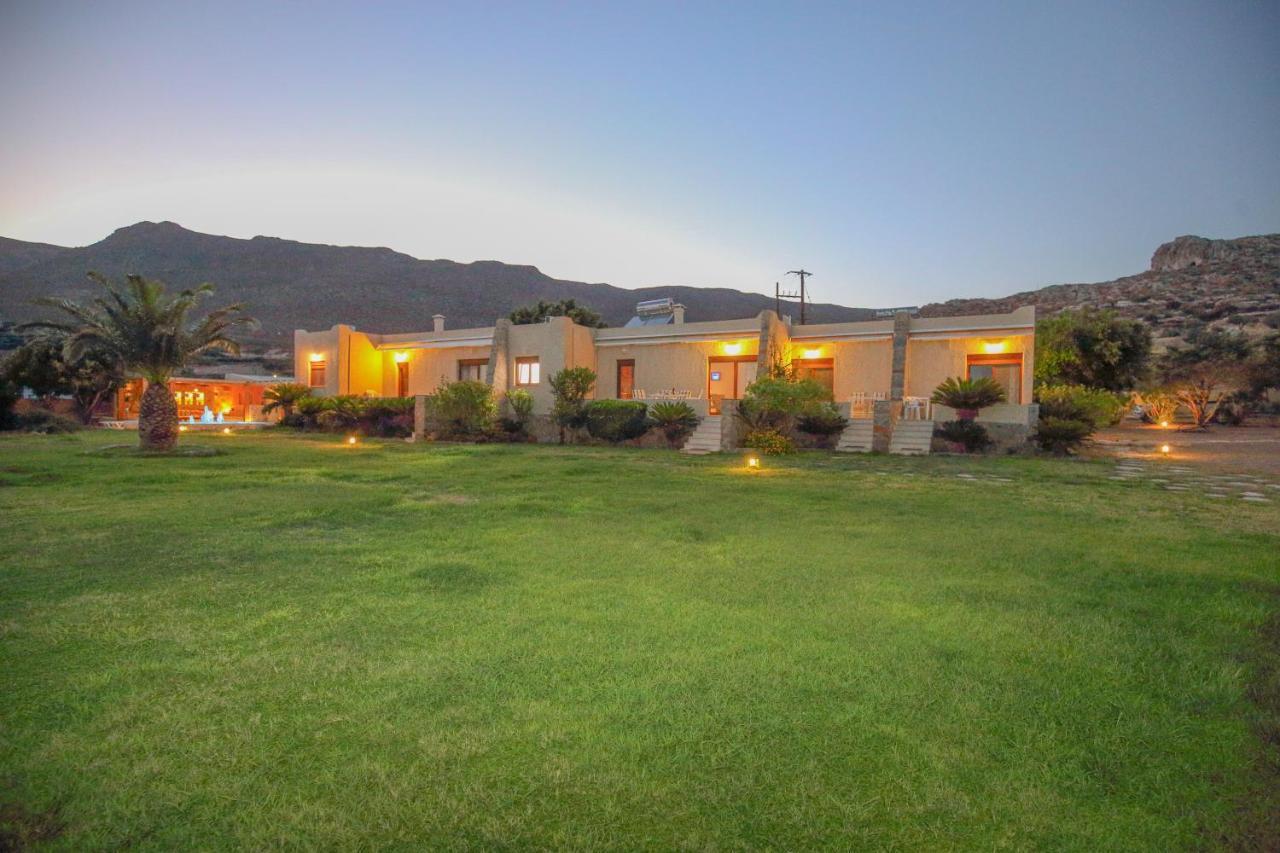 קסרוקמפוס Amatu Villa מראה חיצוני תמונה